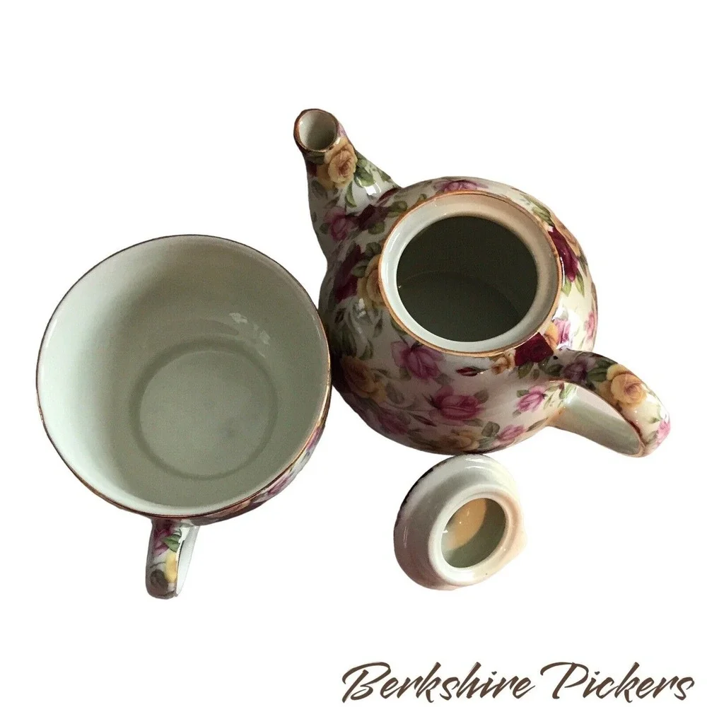 Chintz Floral stacking teapot and cup made in the PRC‎